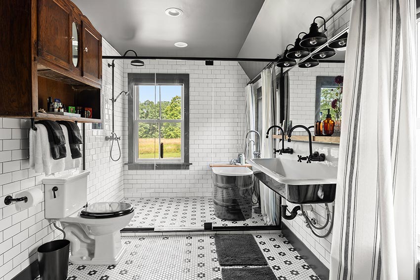 Bathroom with walk-in shower and tub