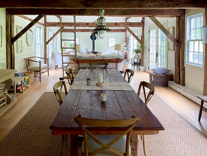 A 12 seat dining area